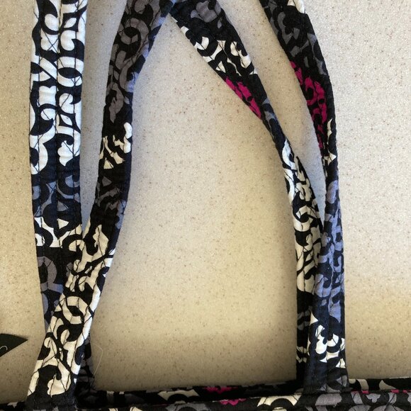 Vera Bradley NWOT Shoulder Bag Holiday Tote in Canterberry Magenta - Picture 16 of 16